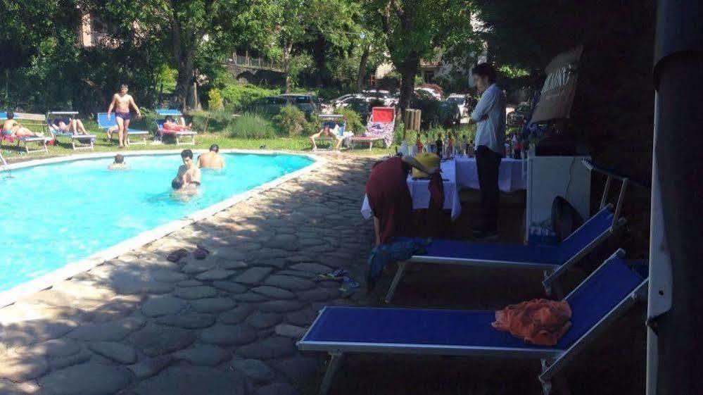Hotel Panoramico Corfino Bagian luar foto