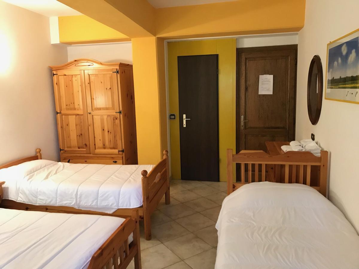 Hotel Panoramico Corfino Bagian luar foto