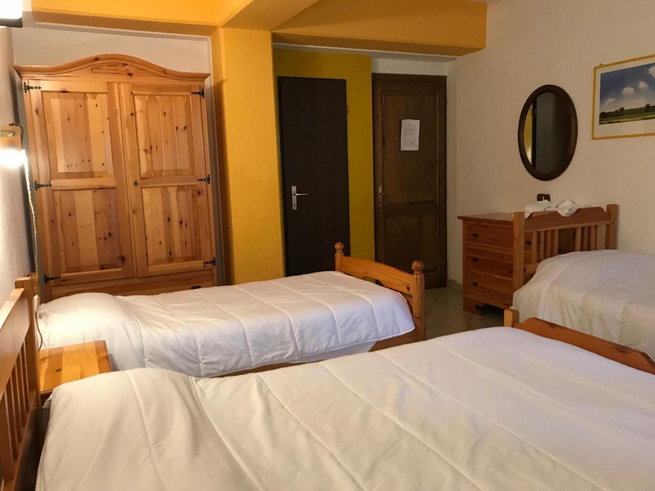Hotel Panoramico Corfino Bagian luar foto