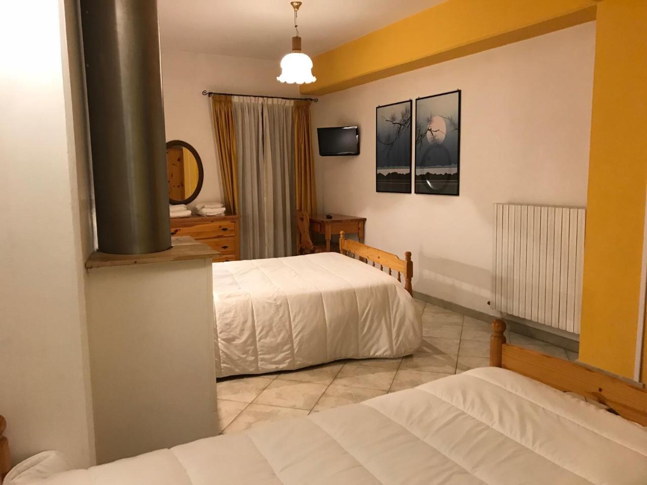 Hotel Panoramico Corfino Bagian luar foto