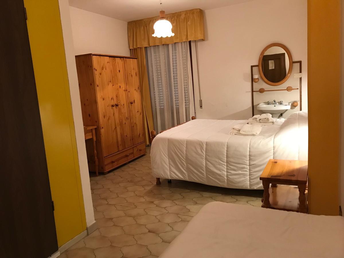 Hotel Panoramico Corfino Bagian luar foto